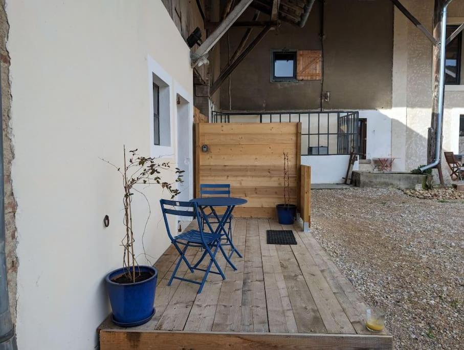 Logement - Studio Independant A Perouges Pérouges Exterior foto